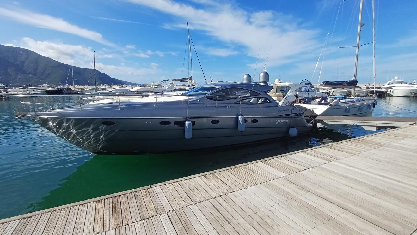 pershing 50'