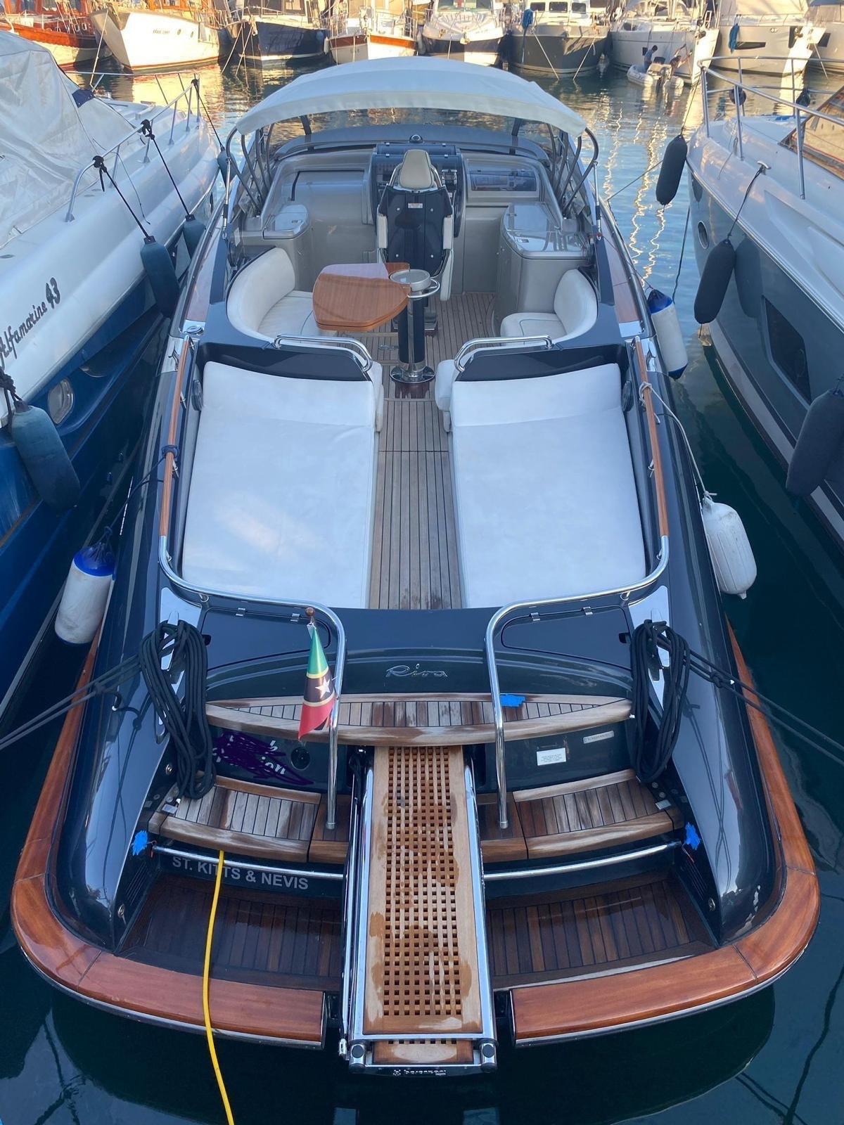 riva 44 rivarama