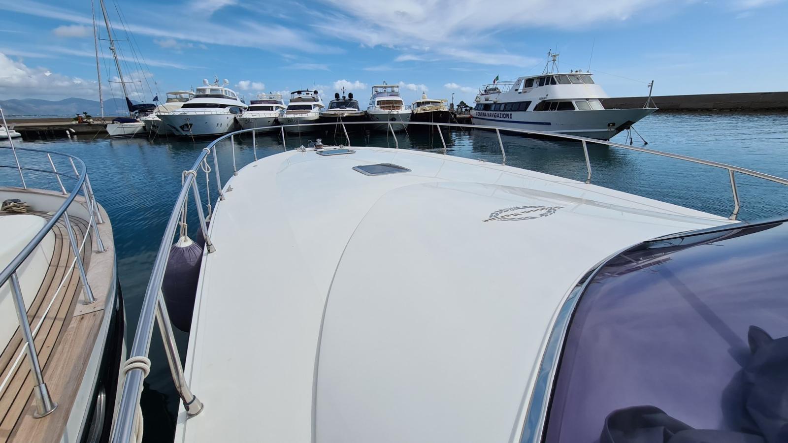 magnum marine 53