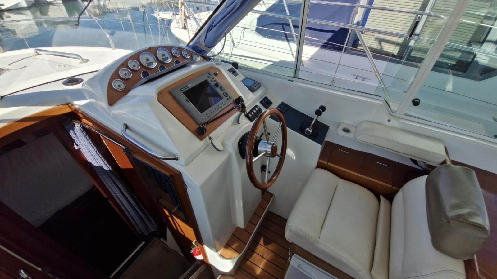 beneteau Antares 9.80