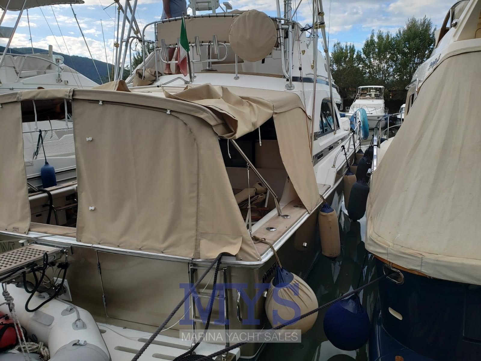 bertram yacht 37' convertible