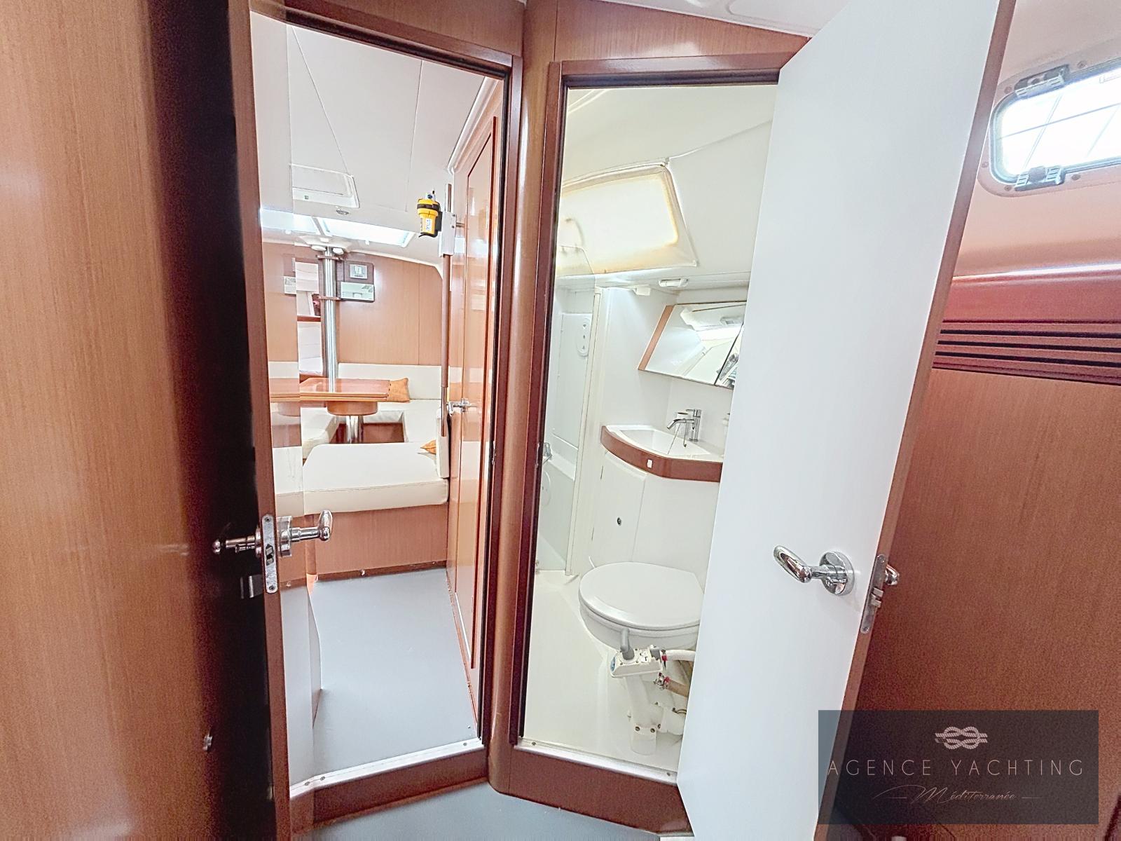 beneteau Oceanis 40