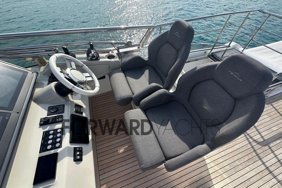 azimut S7