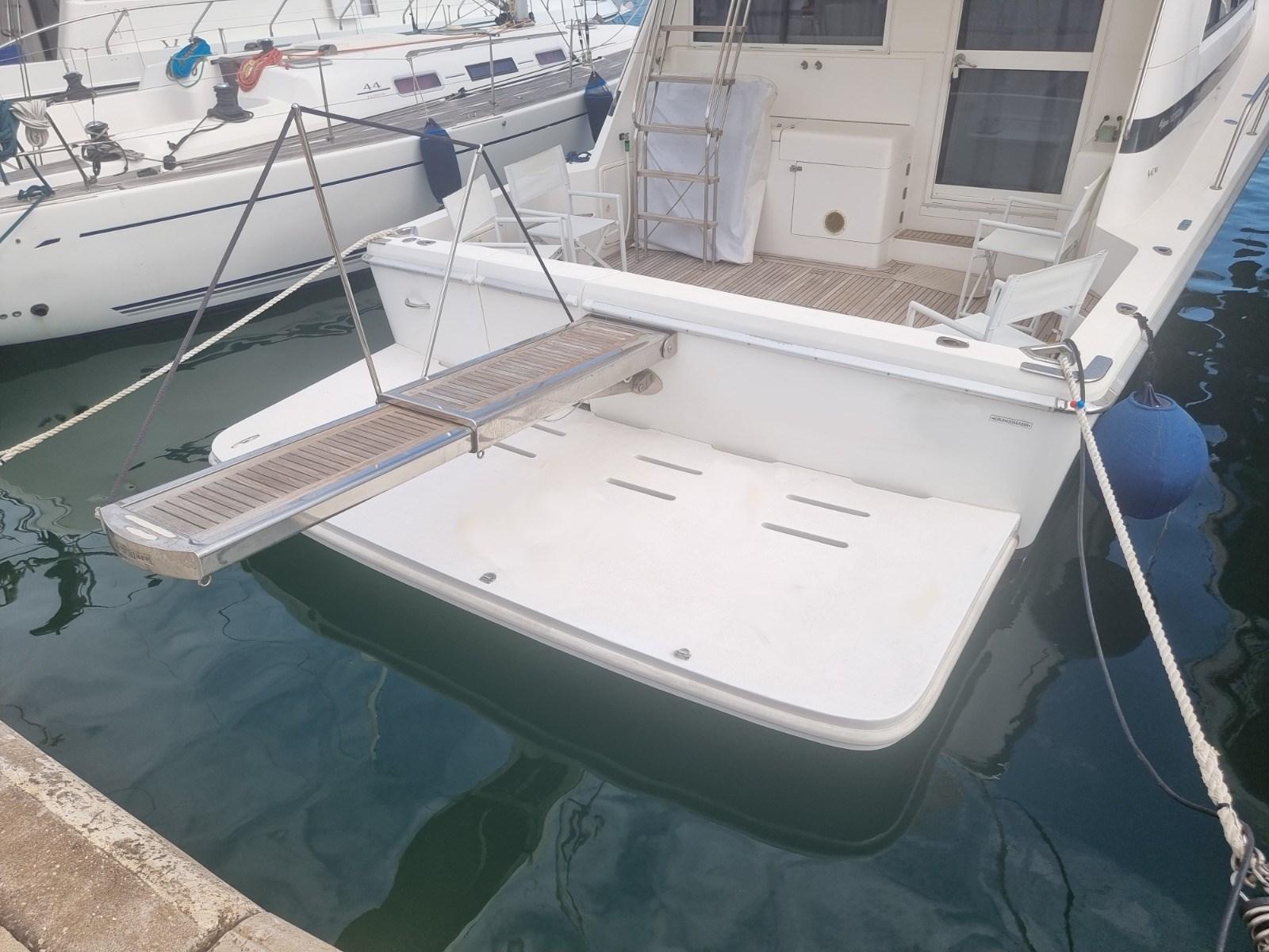 riviera marine 43 flybridge