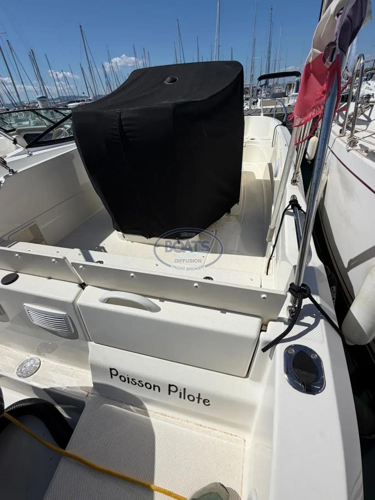 quicksilver Activ 675 open