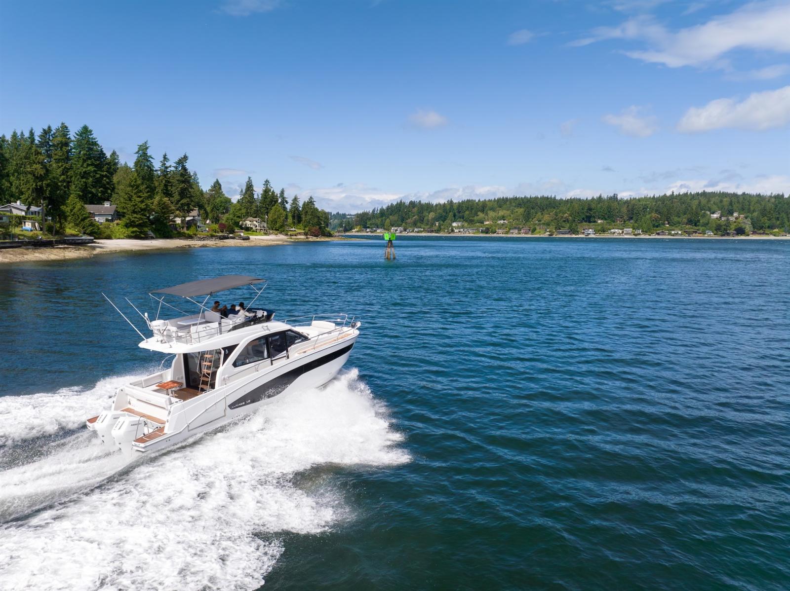 beneteau Antares 12 fly