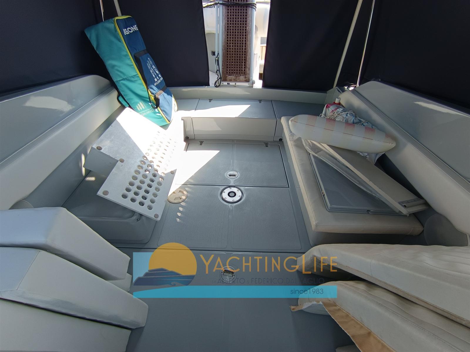 cantieri dell'adriatico Pershing 33