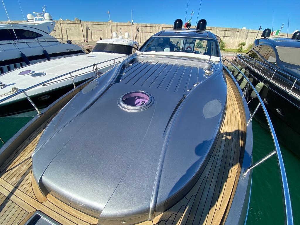 pershing 70