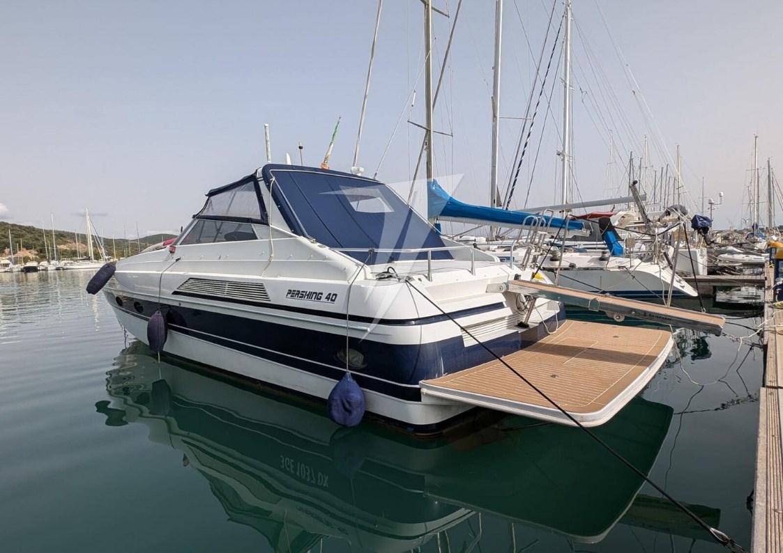 pershing 40