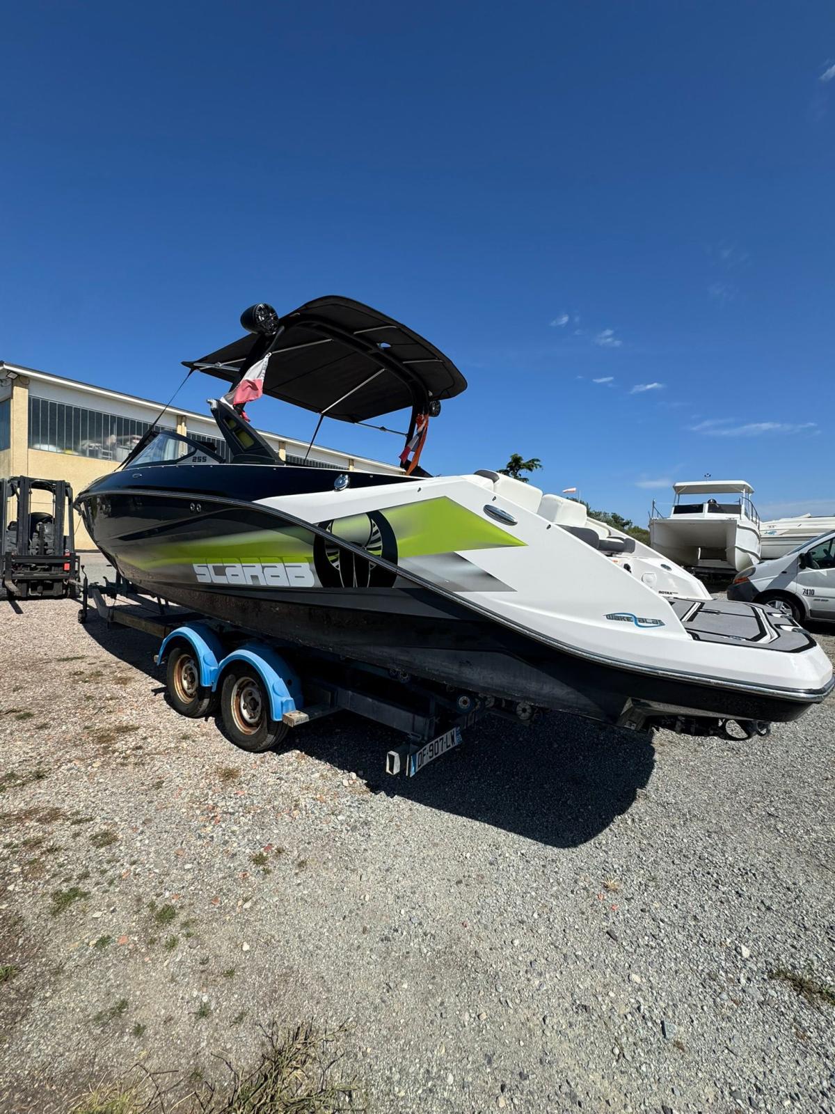 scarab Wake 255