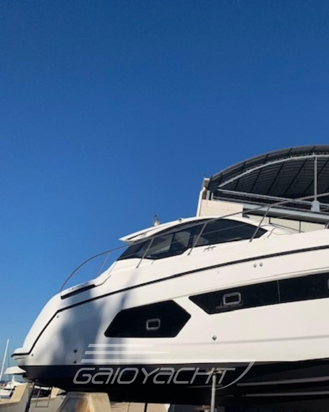 azimut Atlantis 43