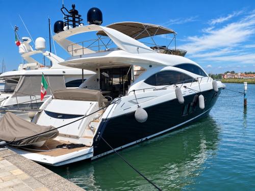 Sunseeker manhattan 70