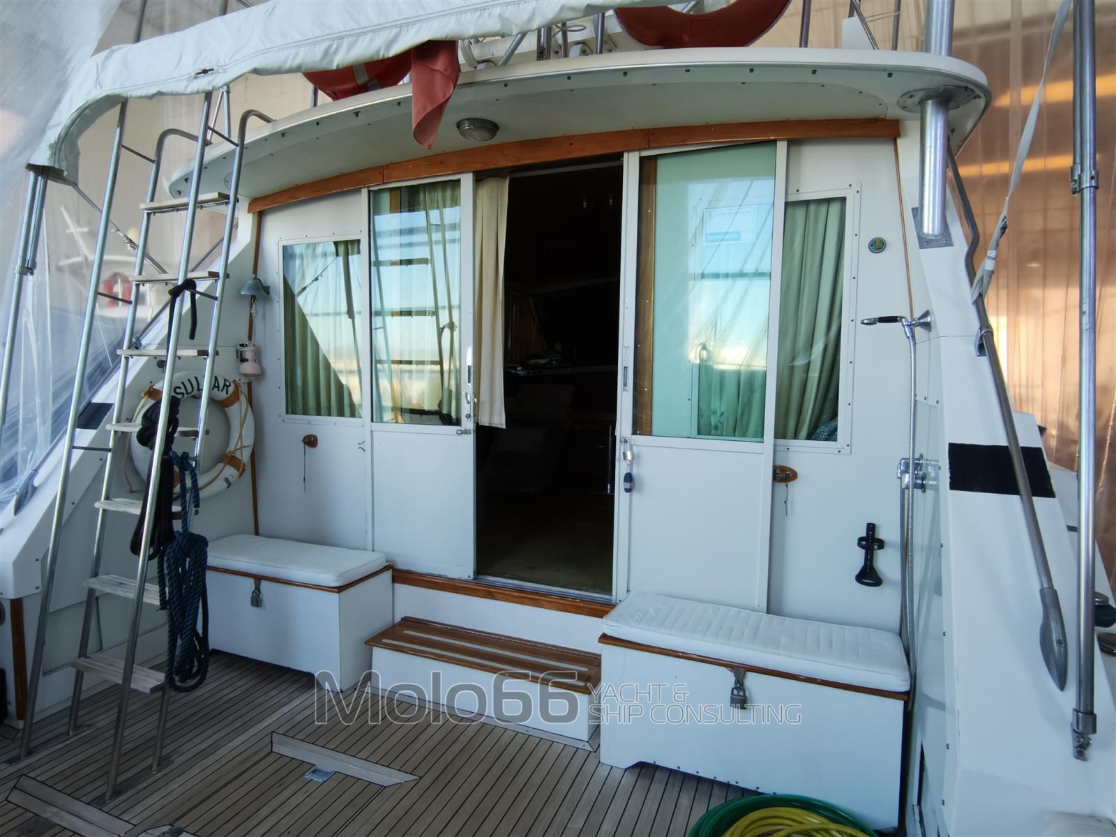 bertram yacht 43' convertible