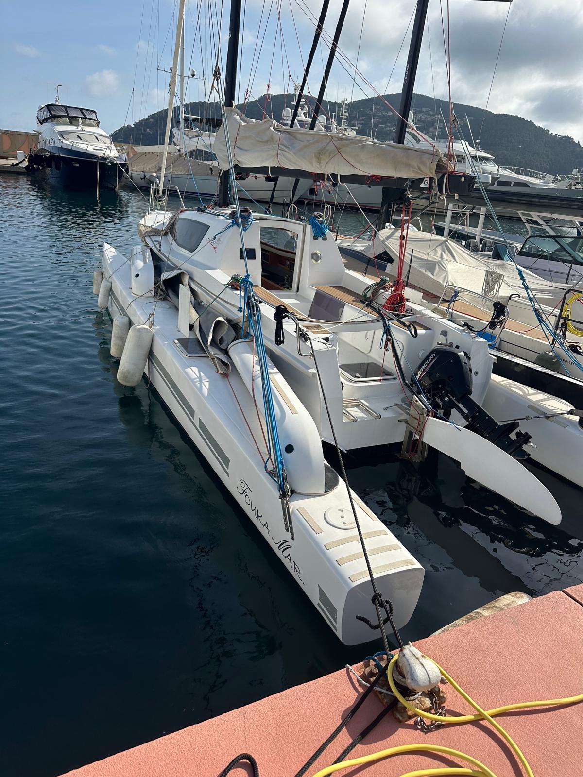 tricat 30'