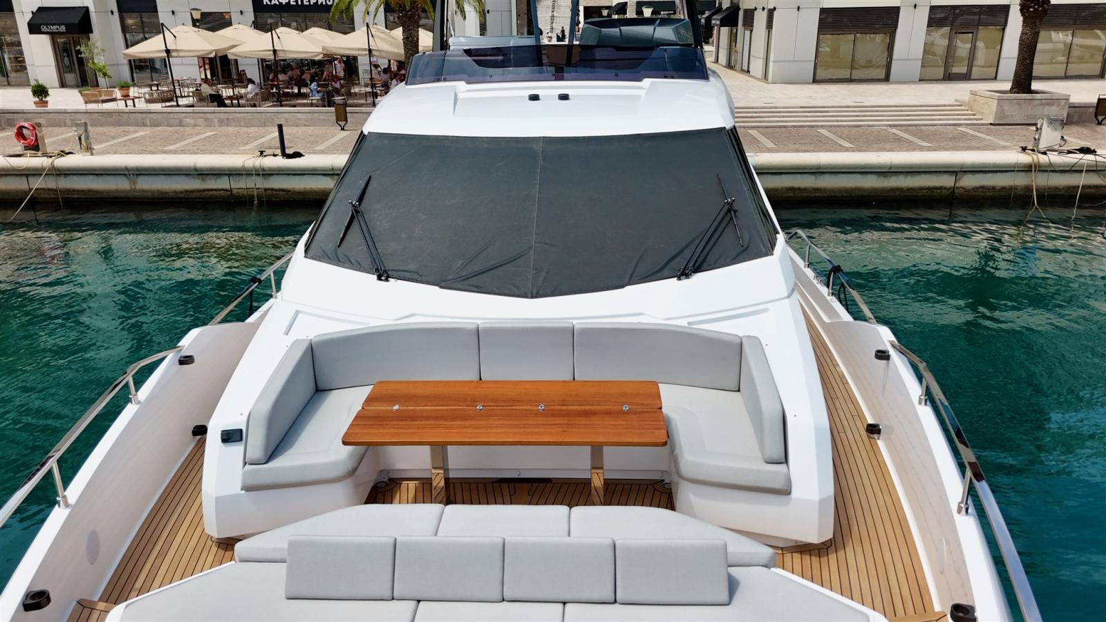 ferretti yachts 780