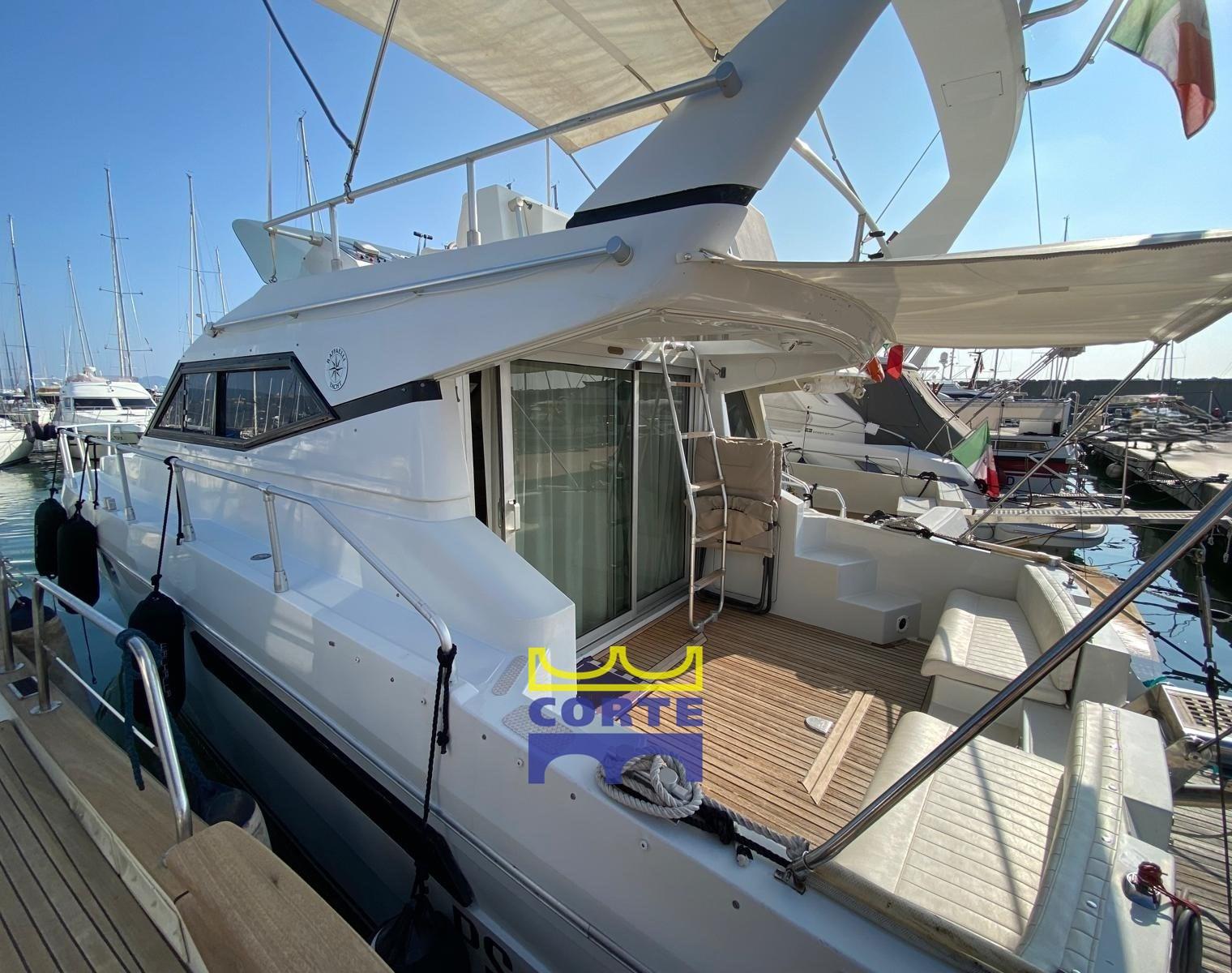 RIVA - Bateau à moteur RIVA - Bois, Laiton, Plastique