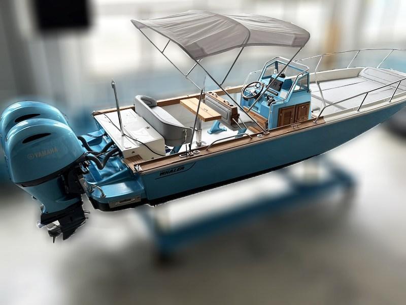 boston whaler Outrage 25
