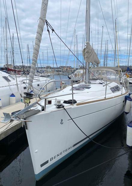 beneteau Oceanis 37