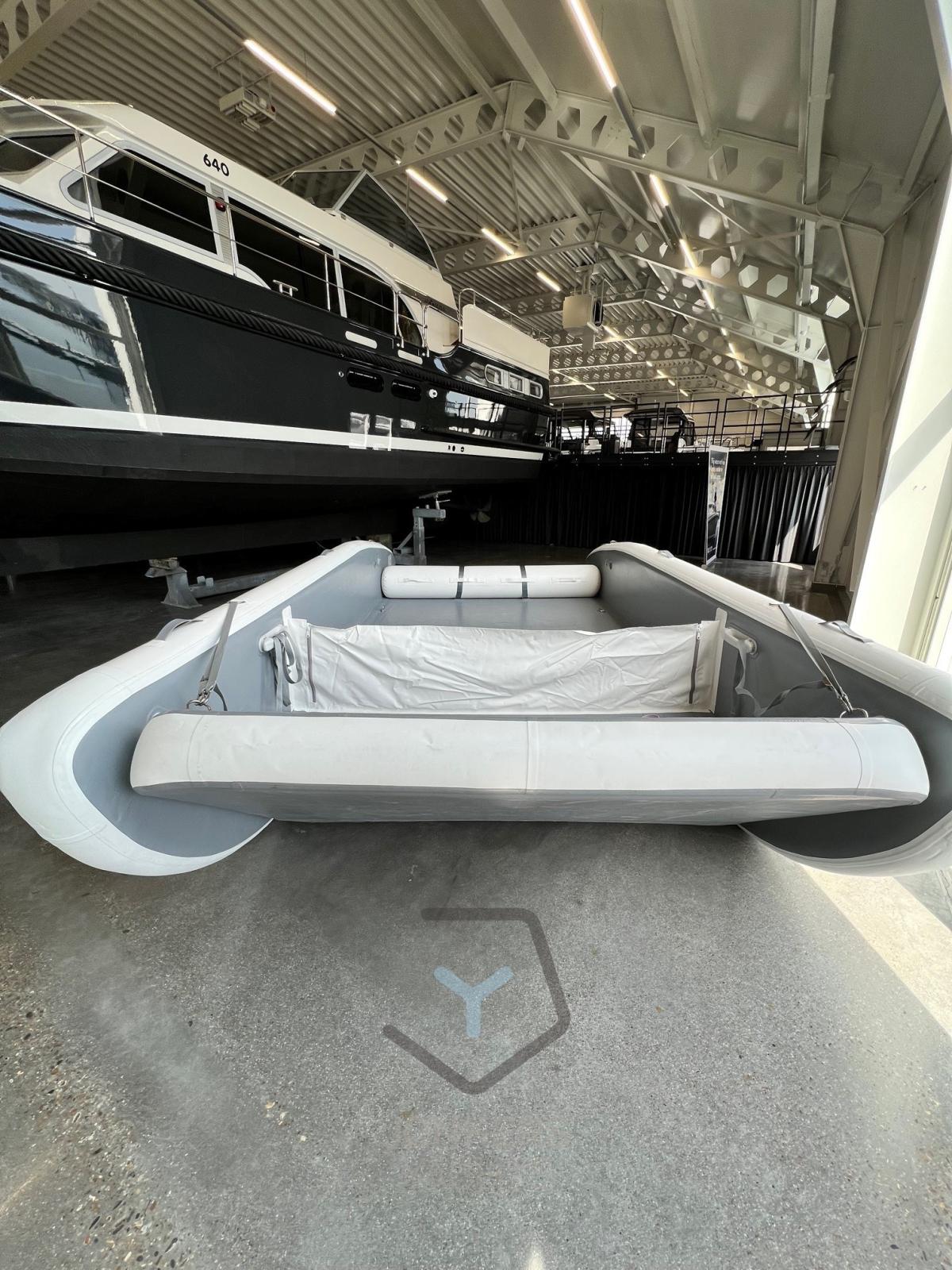 hovercraft d.o.o. Electricat 450