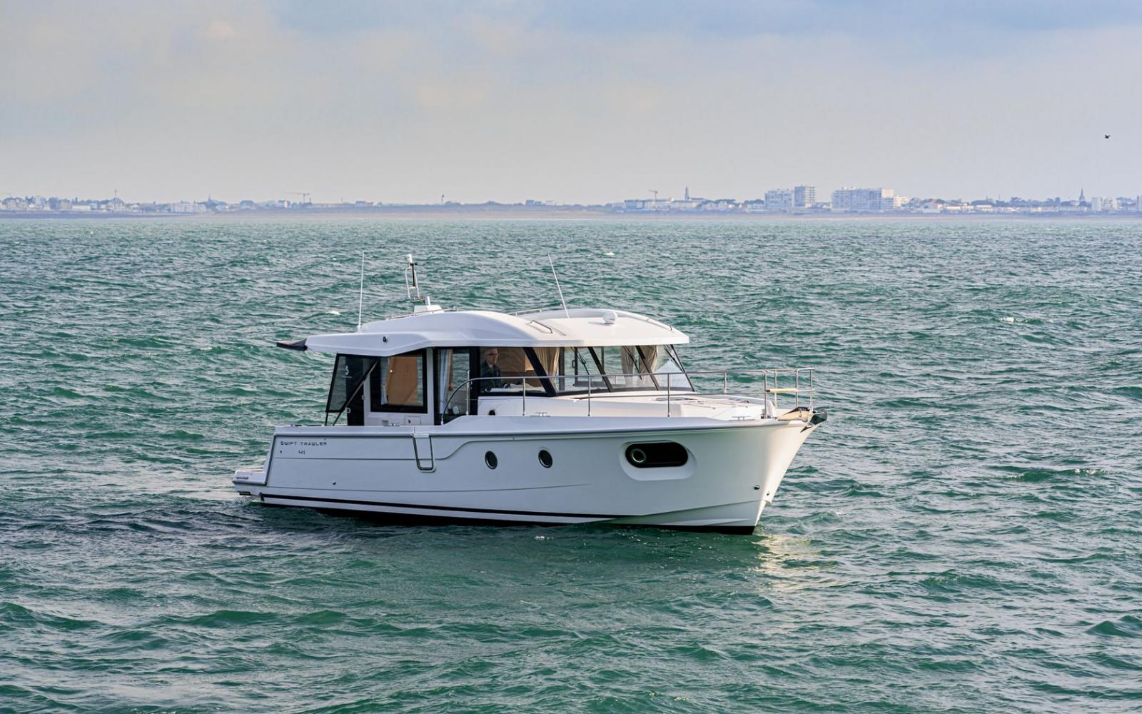 beneteau Swift trawler 41 sedan