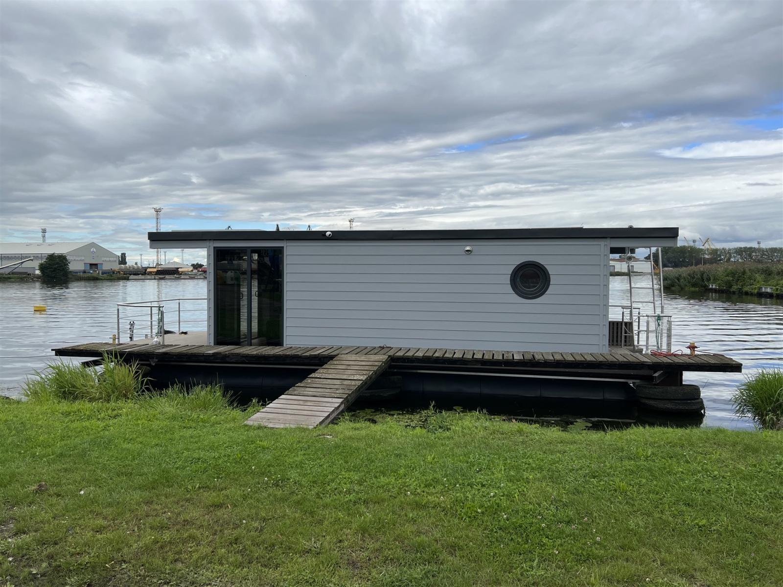 aqua-house Hausboot harmonia 340l