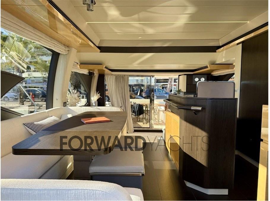 azimut 66 flybridge