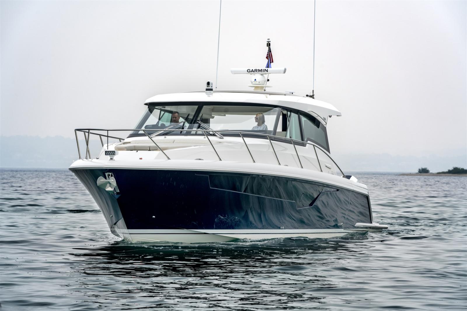 tiara yachts 48le