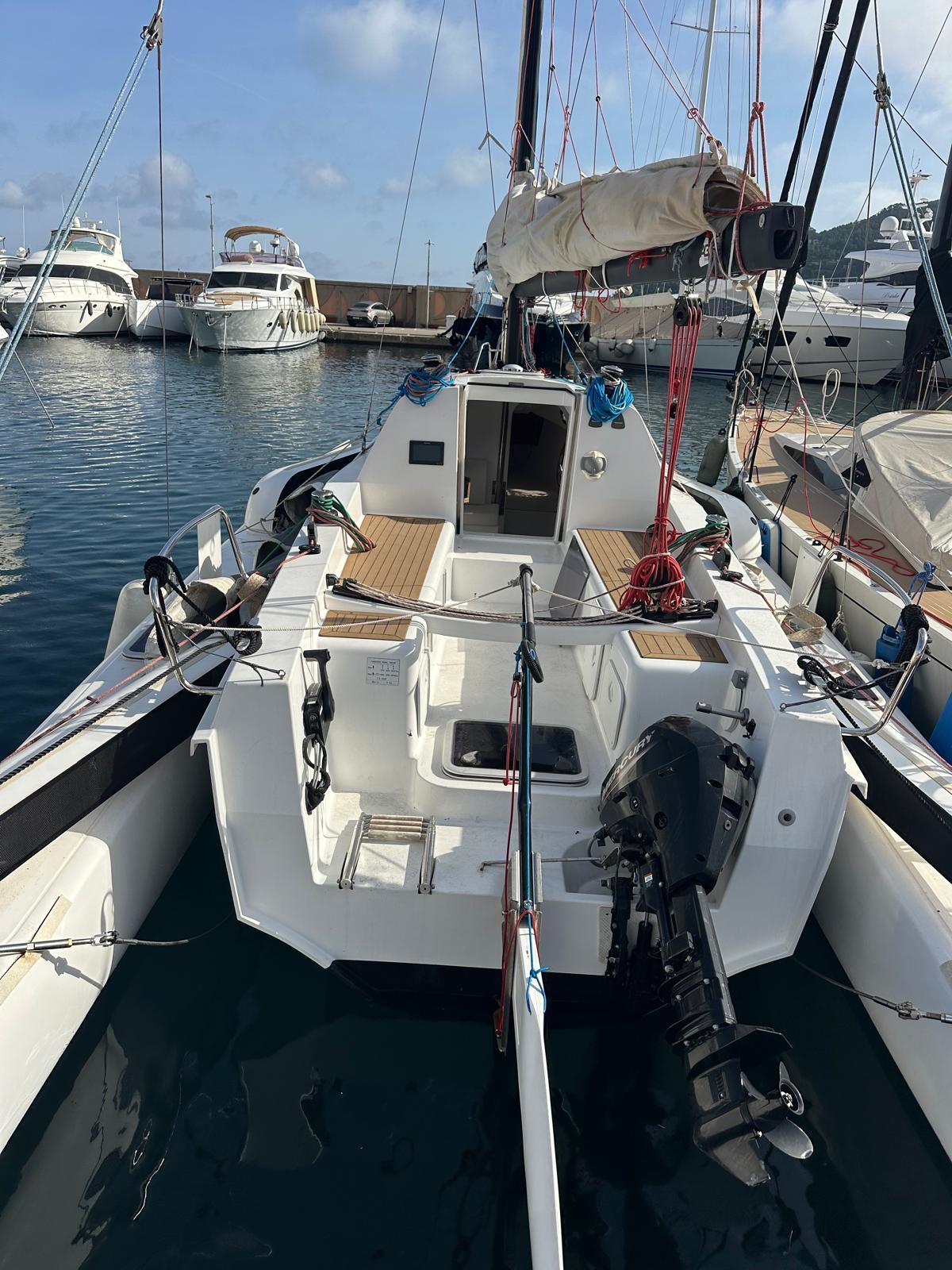 tricat 30'