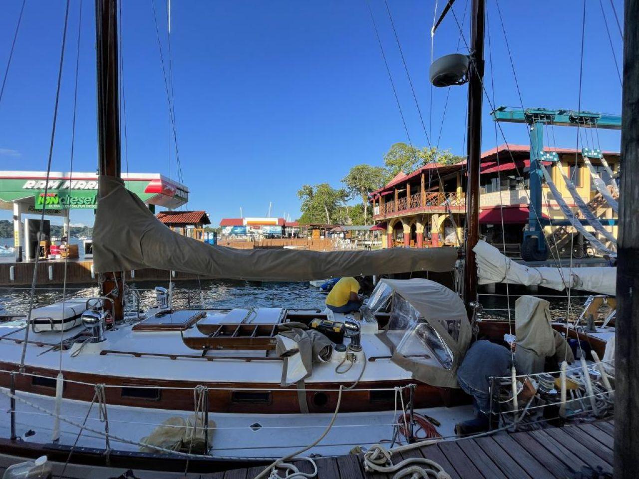 cheoy lee 47 Ketch