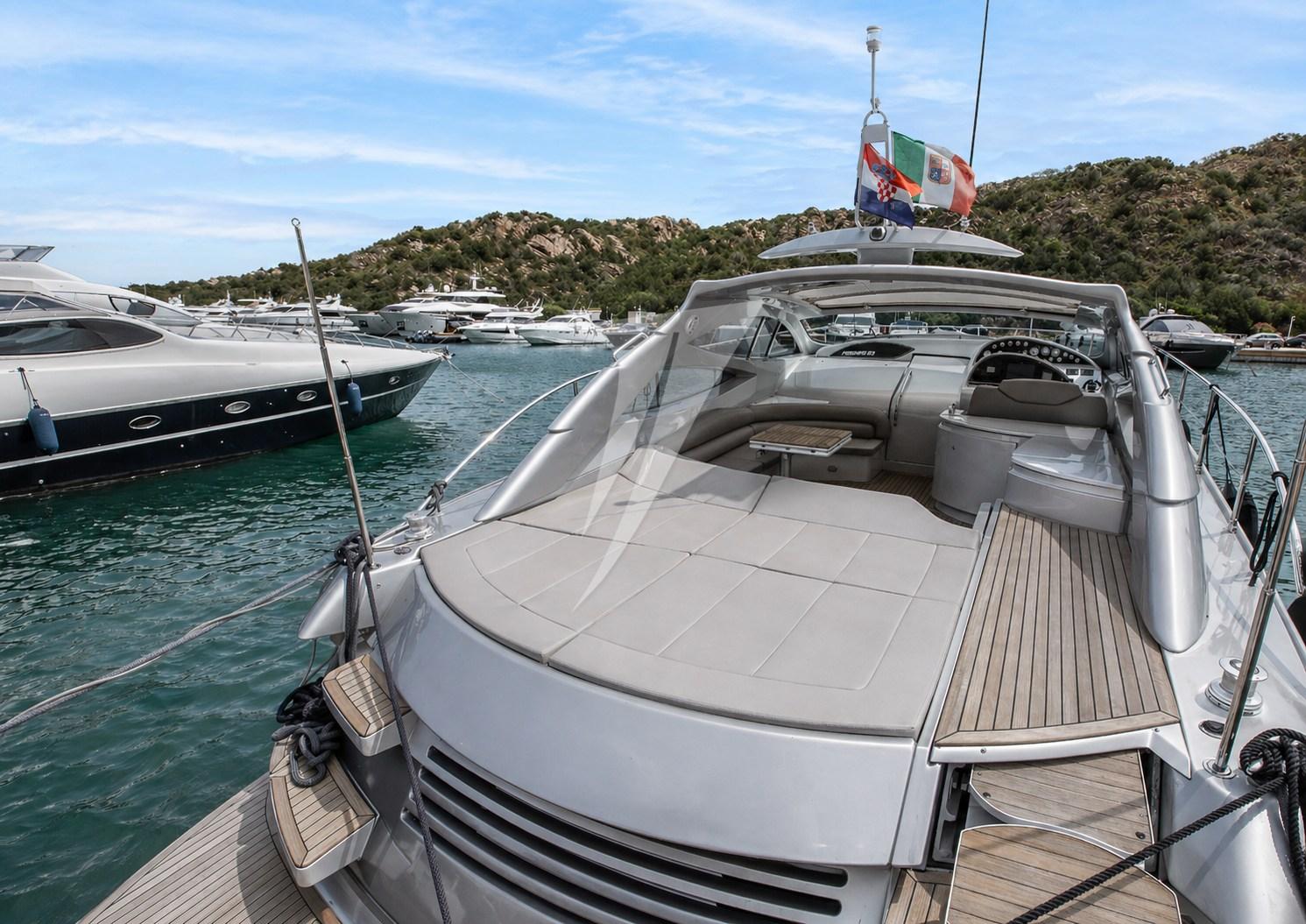 pershing 52