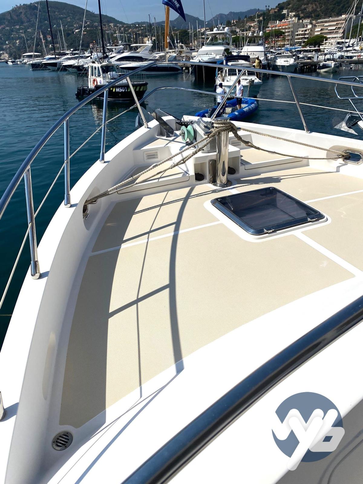 selene yachts 47