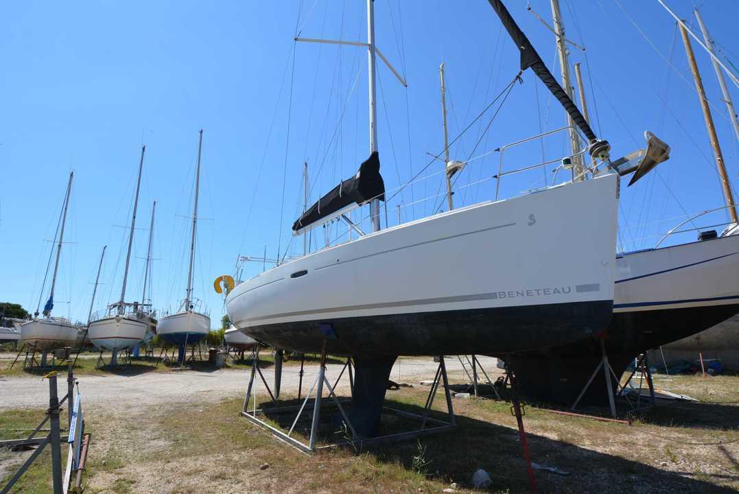 beneteau Oceanis 37
