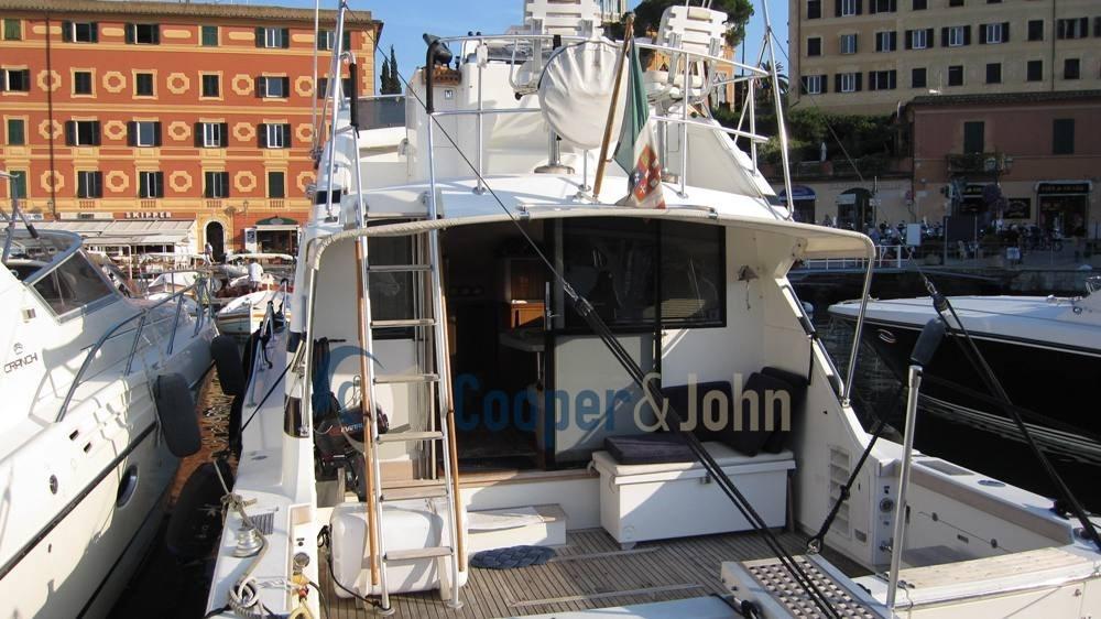 bertram yacht 37' convertible