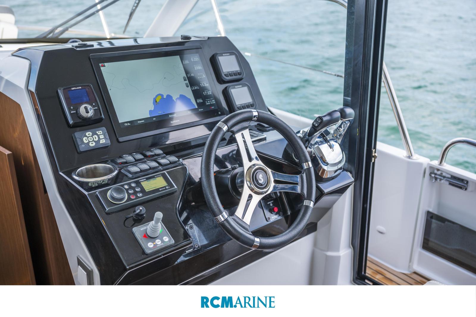 beneteau Antares 11 fly