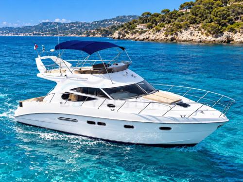 Sealine f42/5