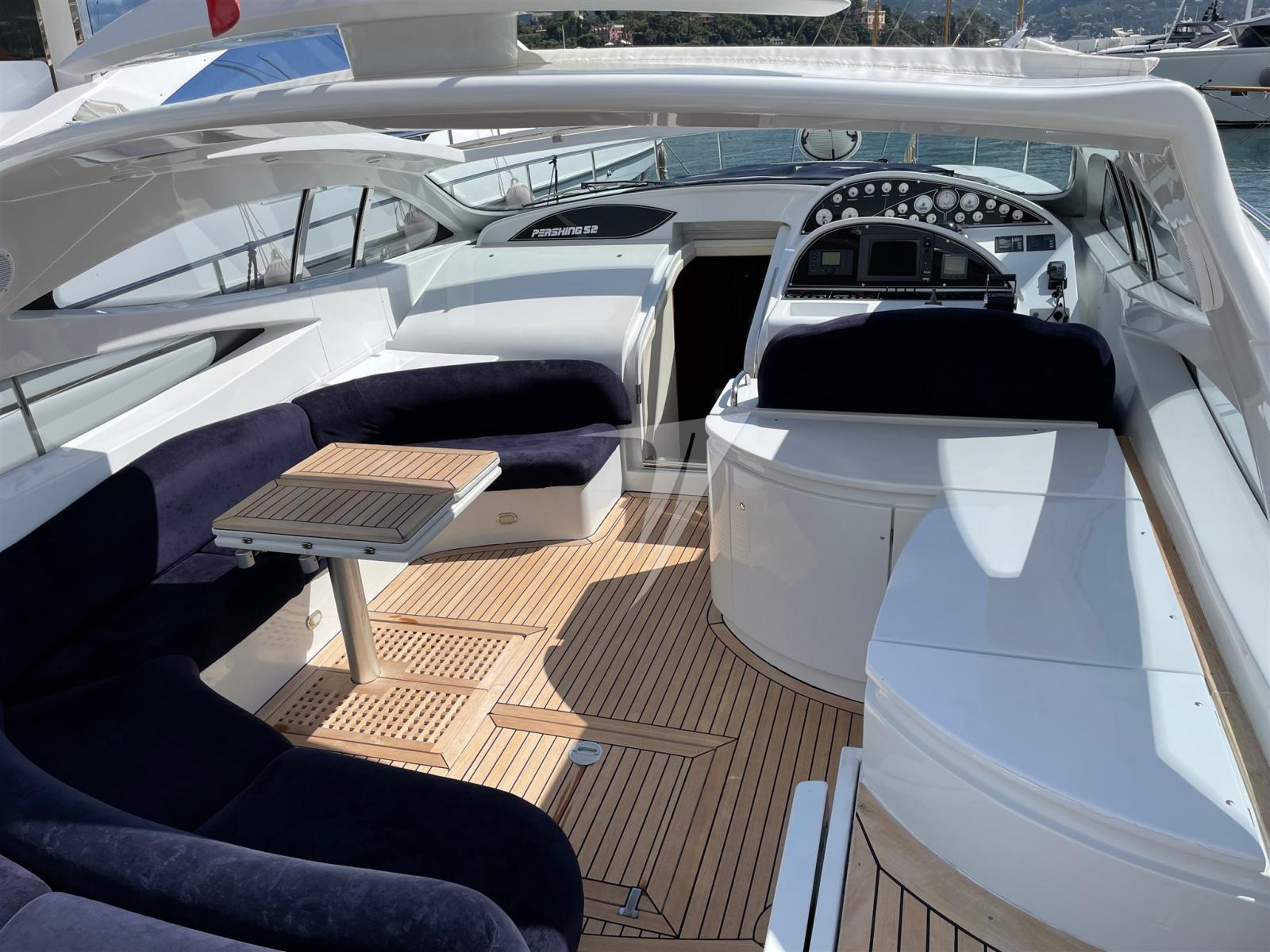 pershing 52