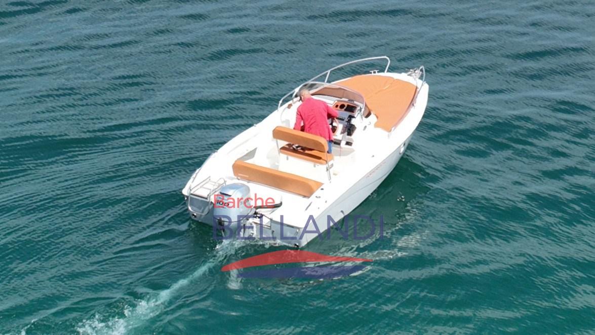 prua al vento Huracan 5.7 wa