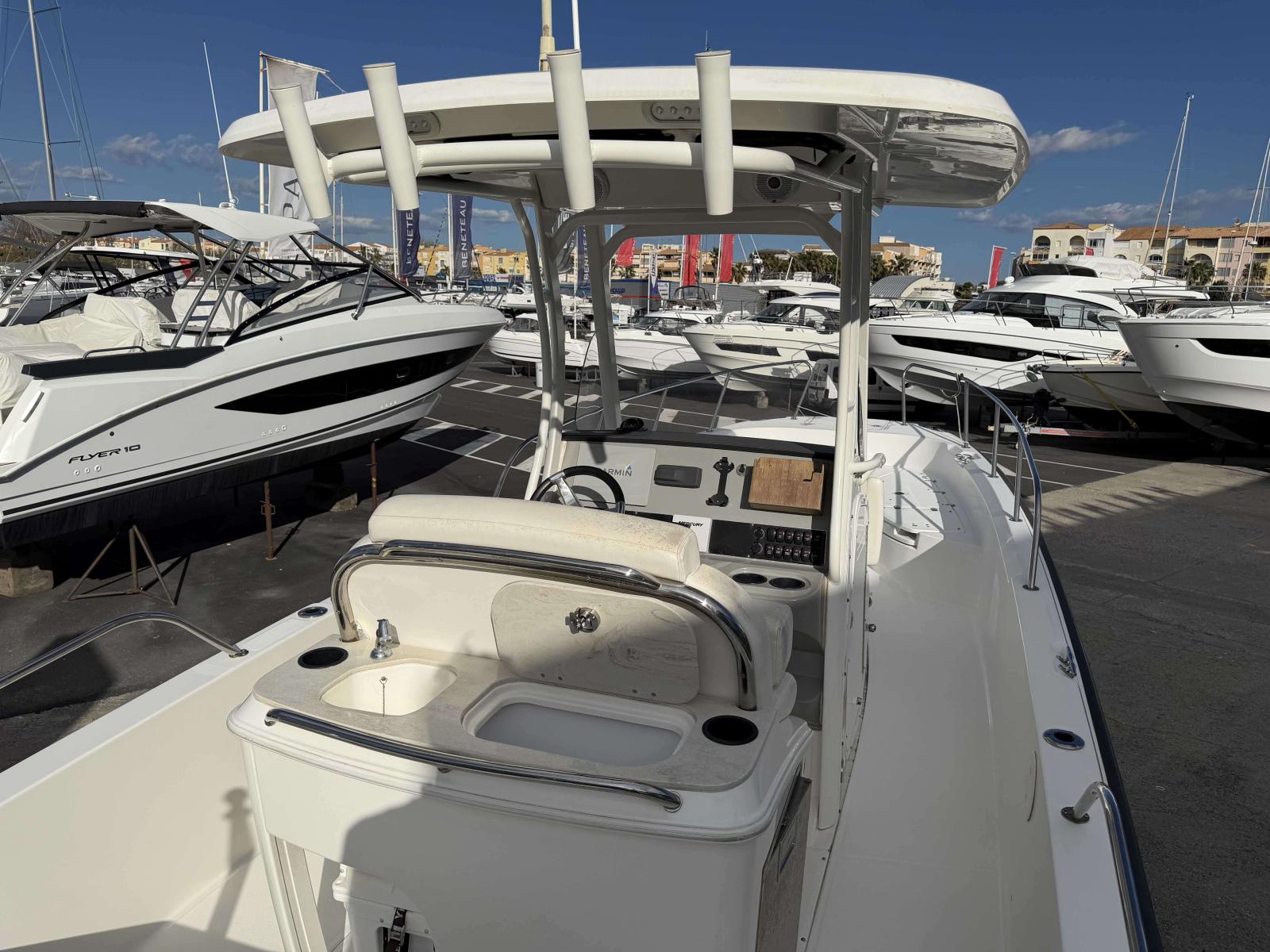 boston whaler 270 dauntless