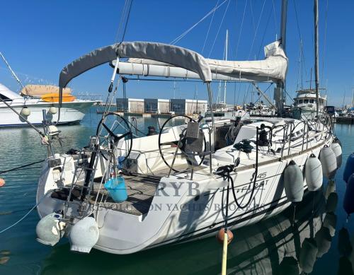 Beneteau first 45