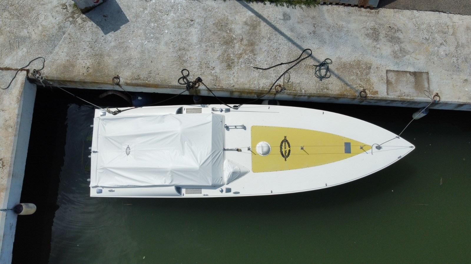 magnum marine 27