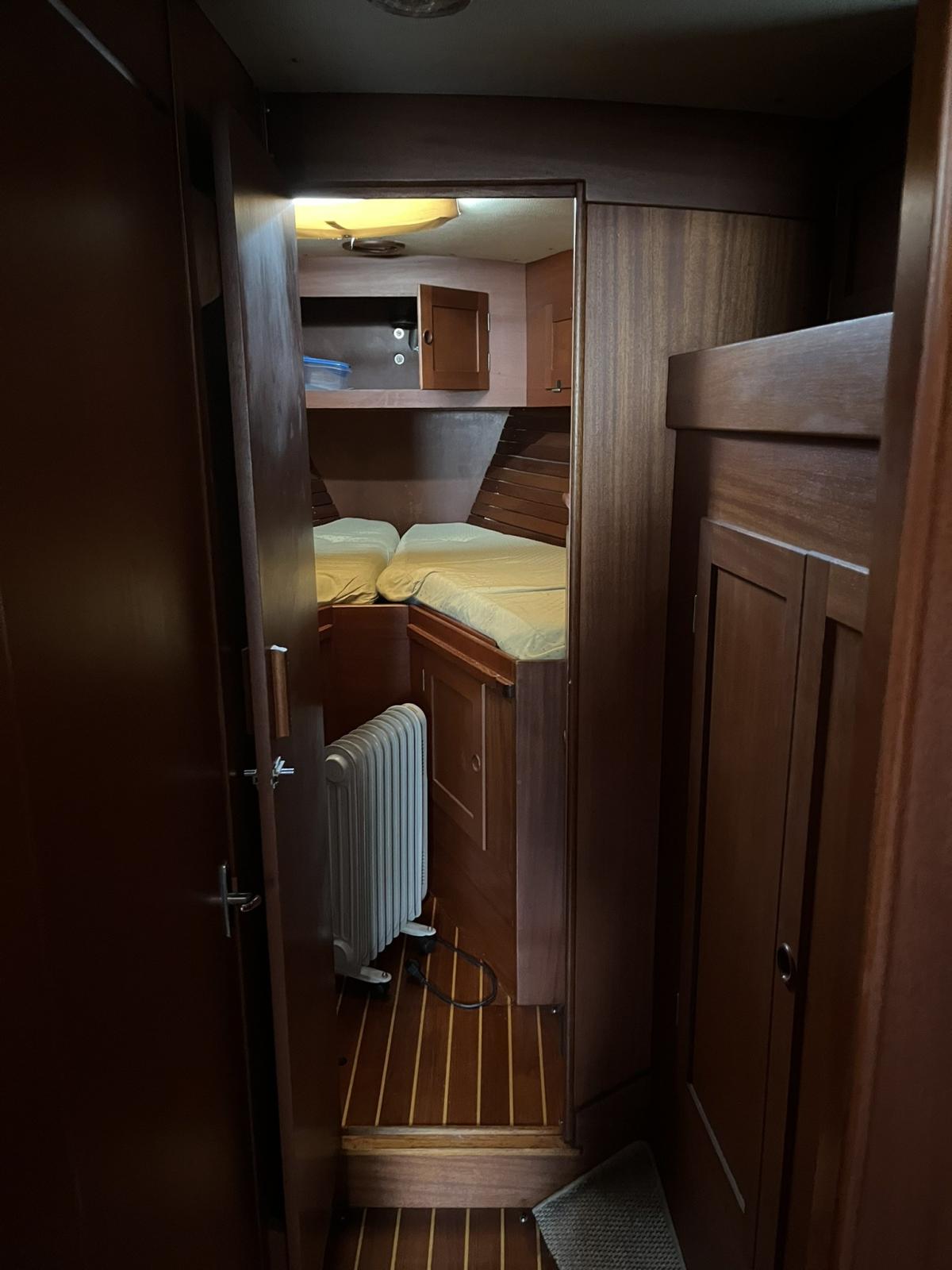 hallberg rassy Hr 42