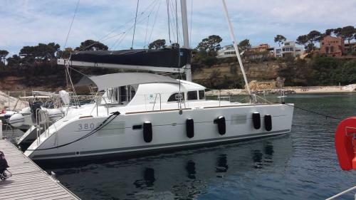 Lagoon 380 s3