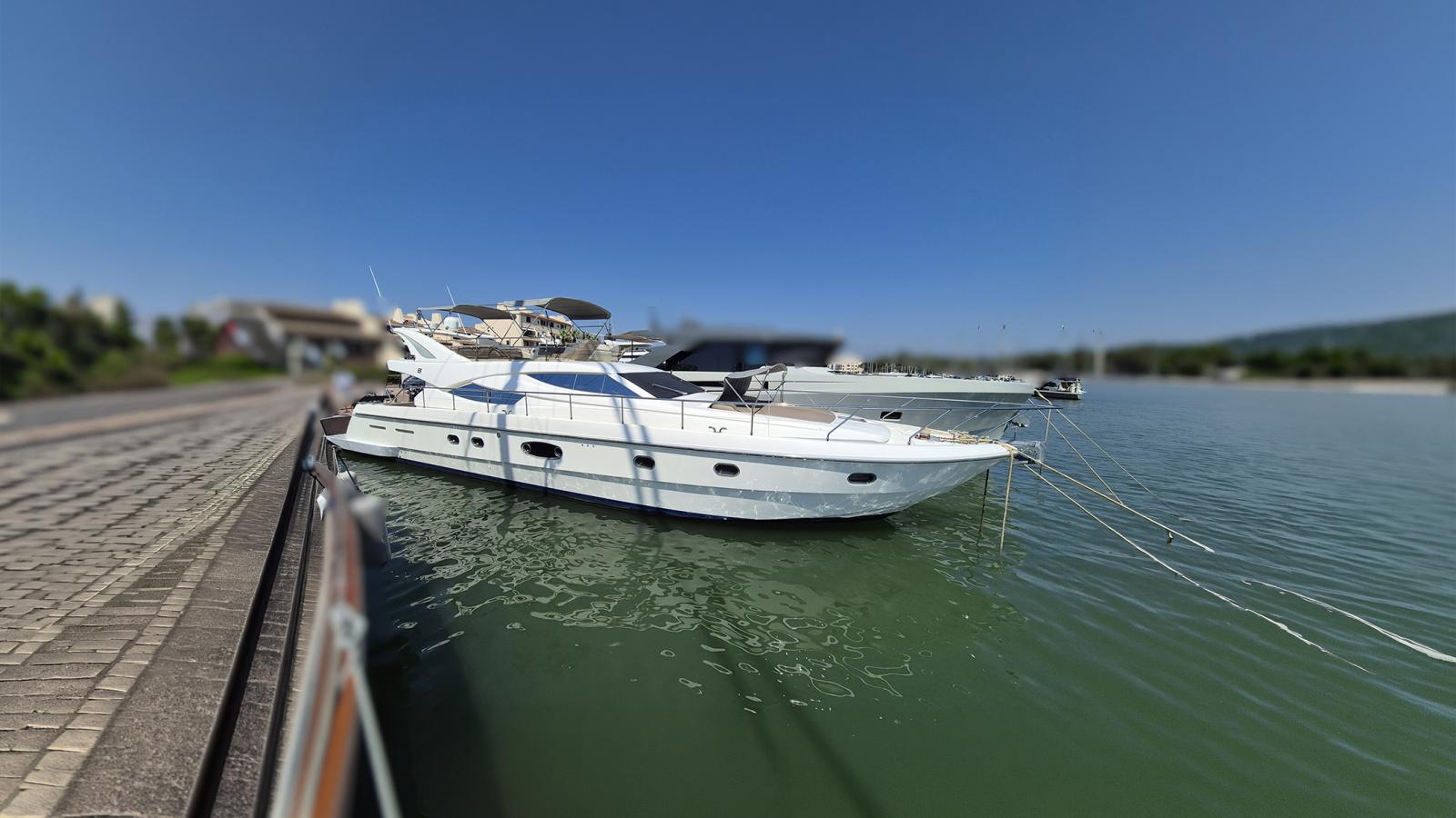 ferretti yachts 620