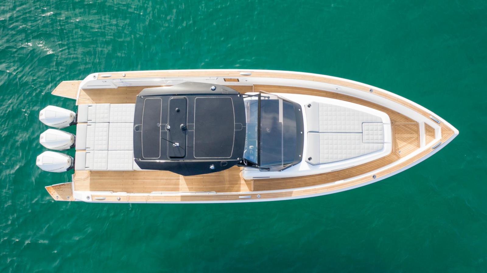 pardo yachts 38 hors bord