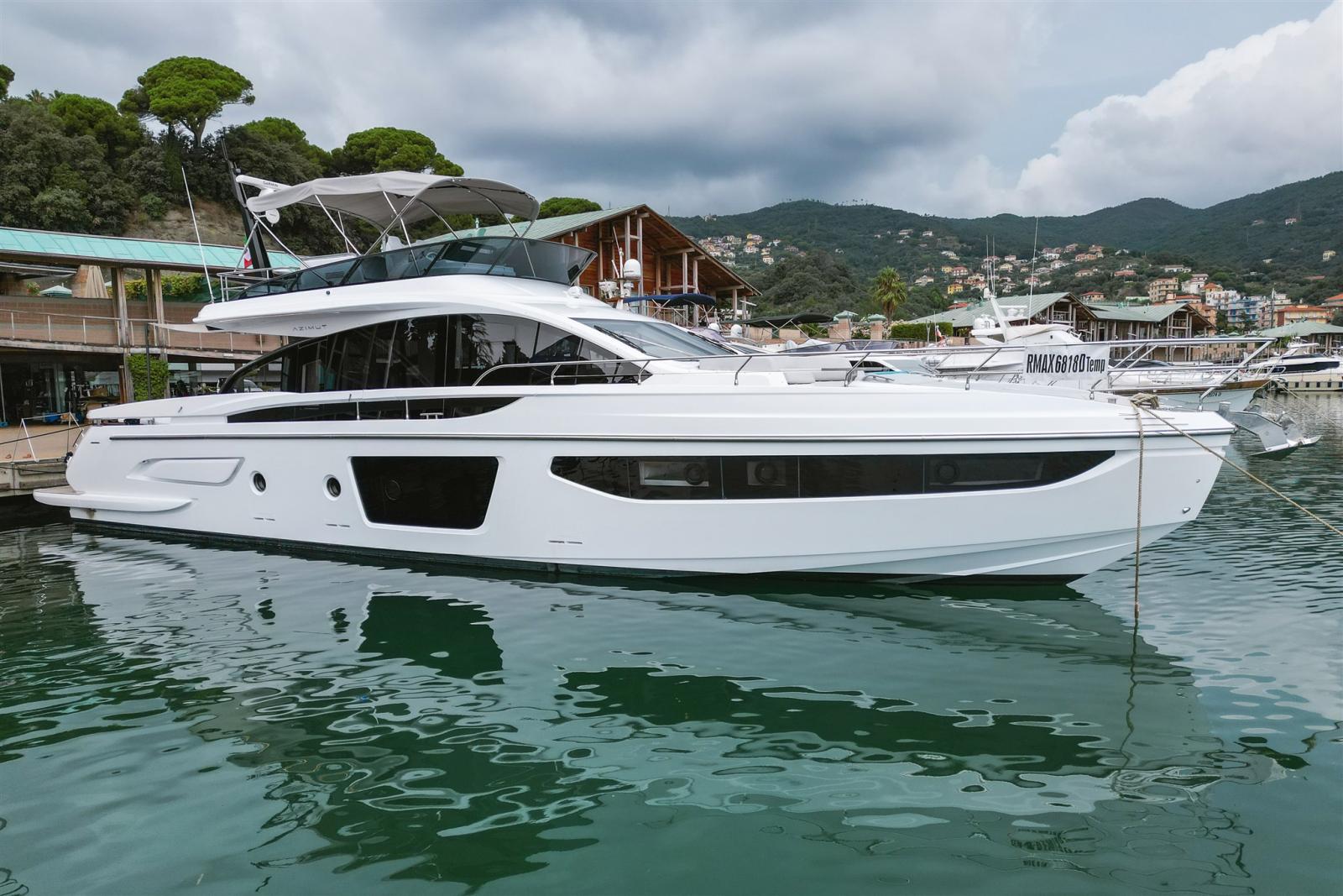 azimut S7 new decor moon