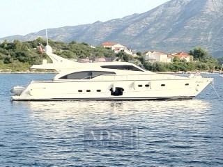 ferretti 681
