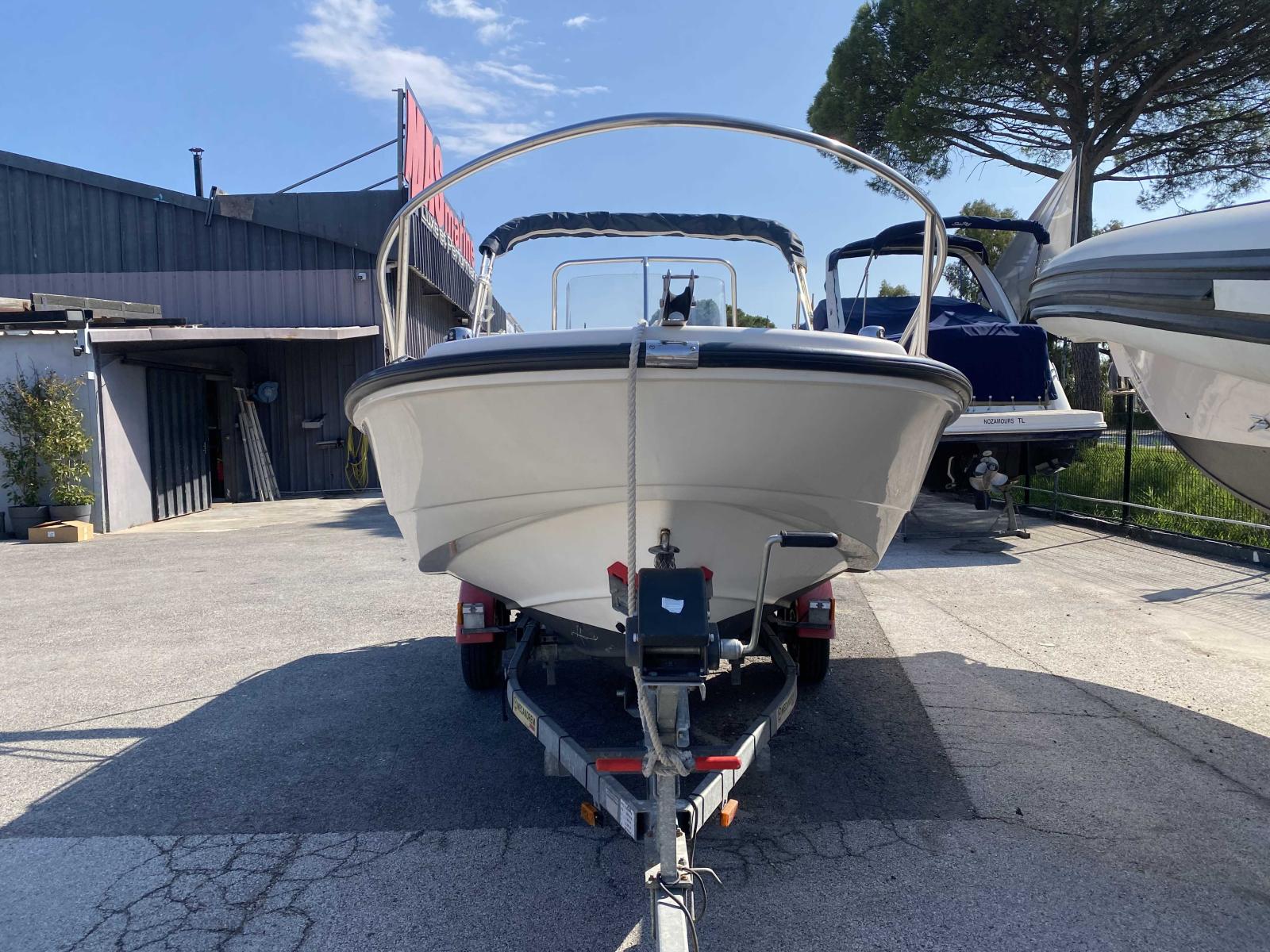 boston whaler 160 dauntless
