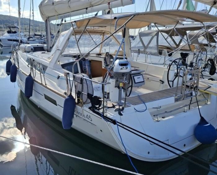 beneteau Oceanis 45