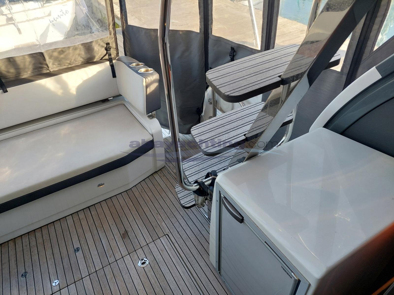 bavaria yachts 40 r fly - r40 fly