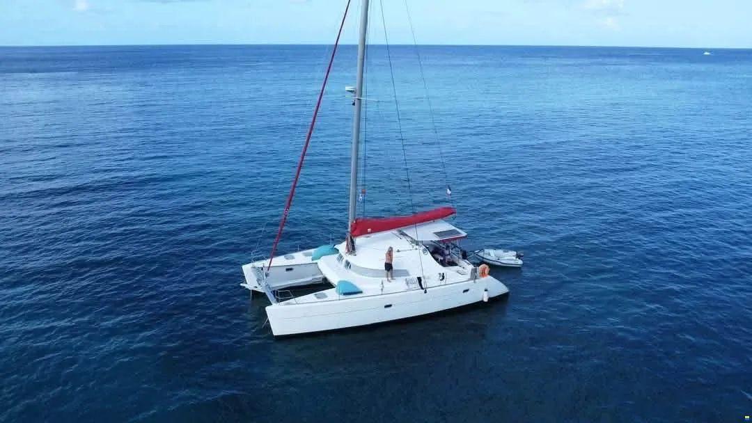 lagoon 410